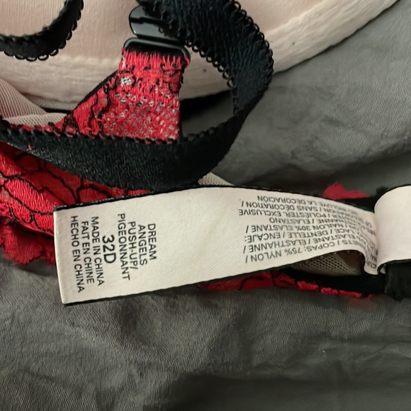Victoria Secrect Bra - Picture 2 of 2